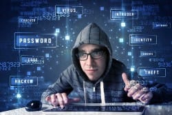 جرائم الإنترنت والكمبيوتر وتداعياتها علي الأمن القومي